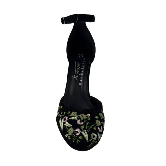 Streetwear Society Round Toe Block Heel Shoe with Ankle Strap and Floral Embroid - Picture 4 of 5